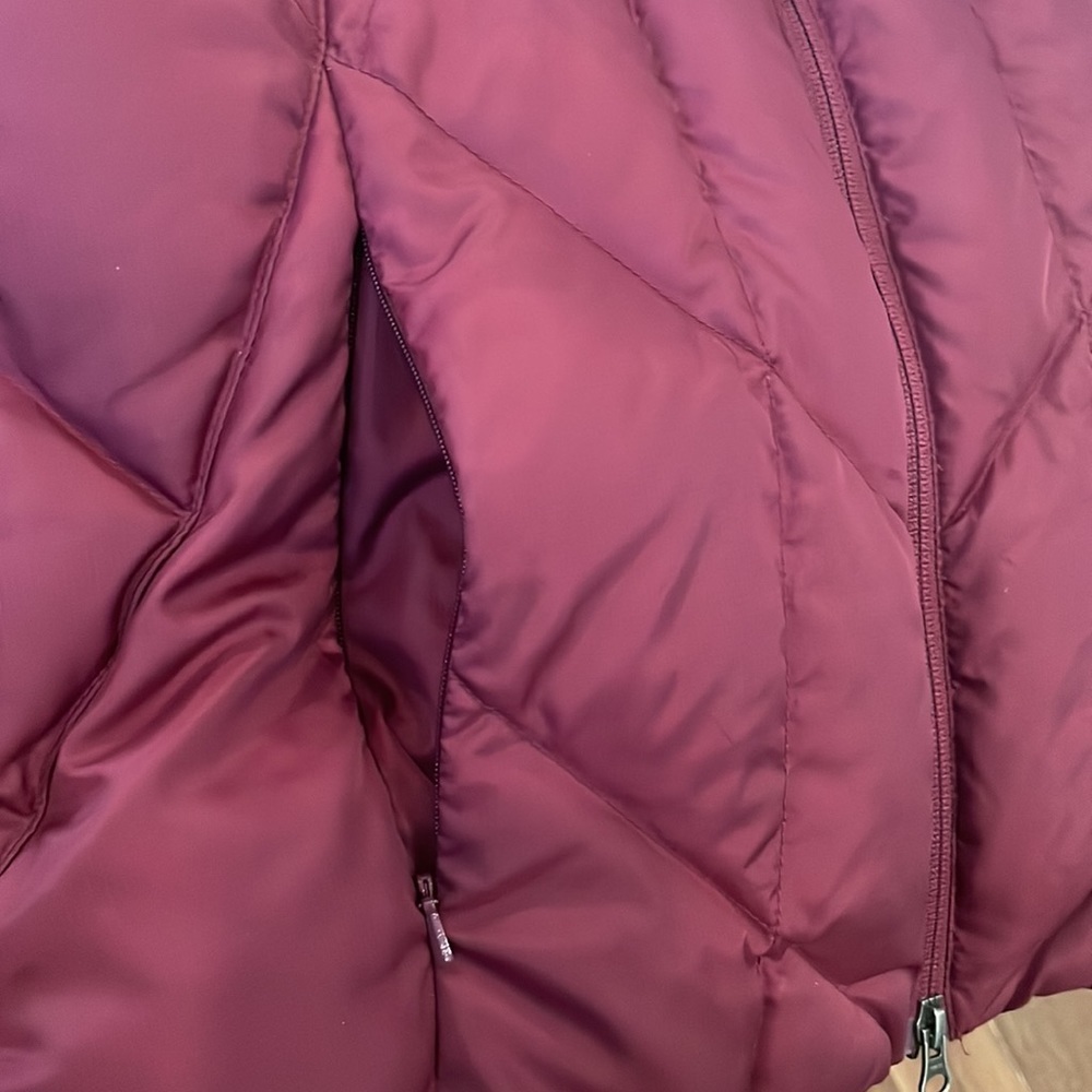 Nike ACG Women's Burgundy Puffer Jacket - Picture 5 of 13